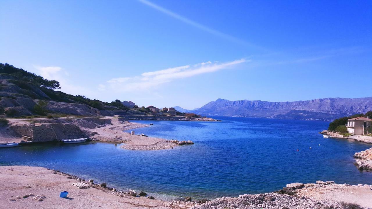 Vacation House "Pave" Povlja  Eksteriør bilde